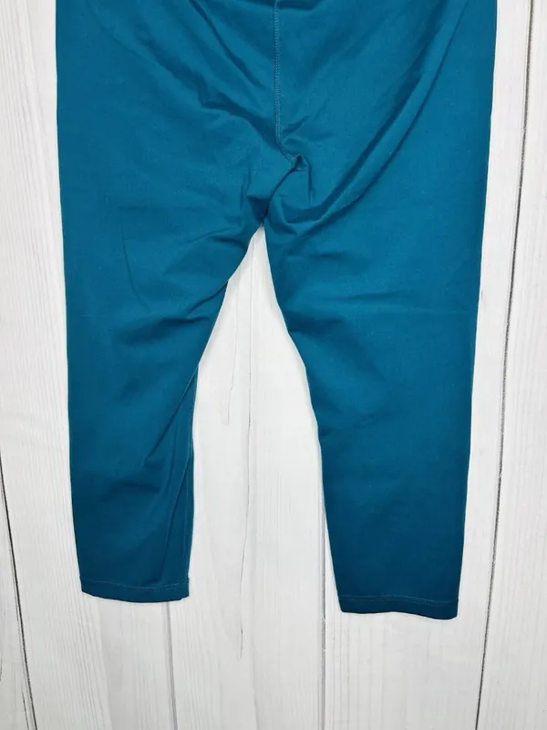 Yogalicious Cropped Athletic Leggings Womens Large (28x21) Deep Teal Blue - Image 6