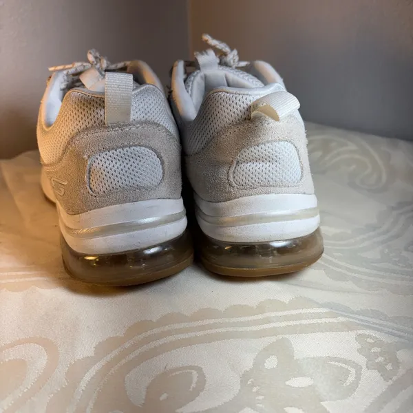Skechers White and Light Gray Mesh Suede Lace-Up Sneakers size 8 - Image 7