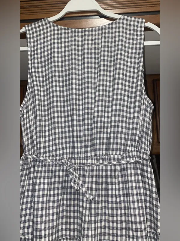 Max Studio London maxi dress features a black and white gingham check print L - Image 5
