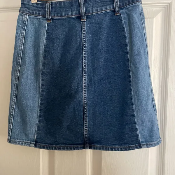 Madewell Denim Skirt Size‎ 24 - Image 2