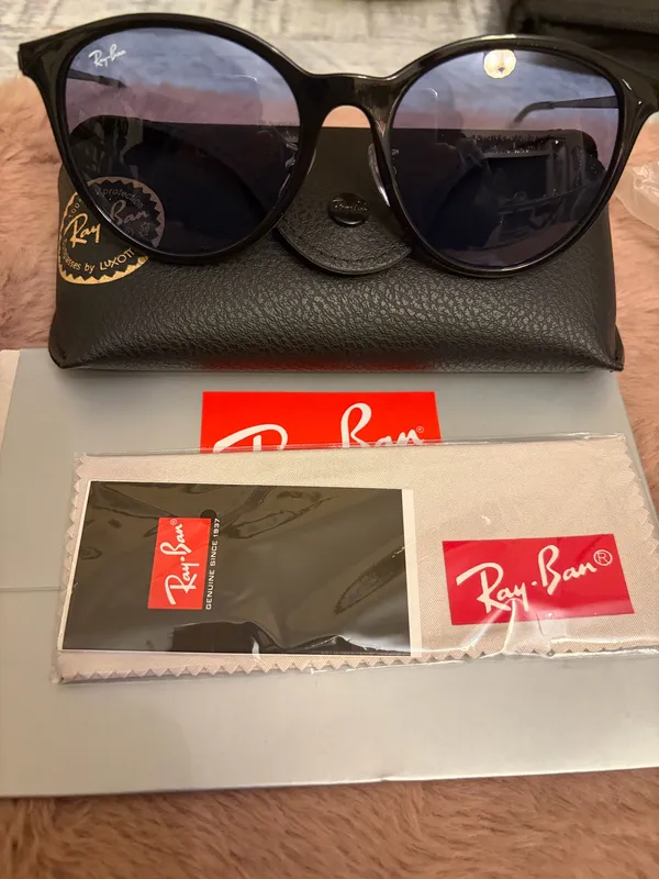 RB 4334D Ray-Ban black sunglasses  - Image 6