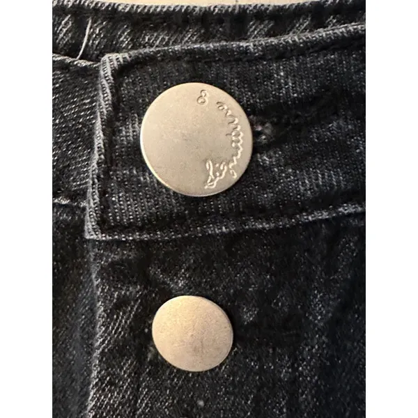 Vestique Faded Black Button Up Rolled Cutoff Jean Shorts Women's Sz Medium - Image 3
