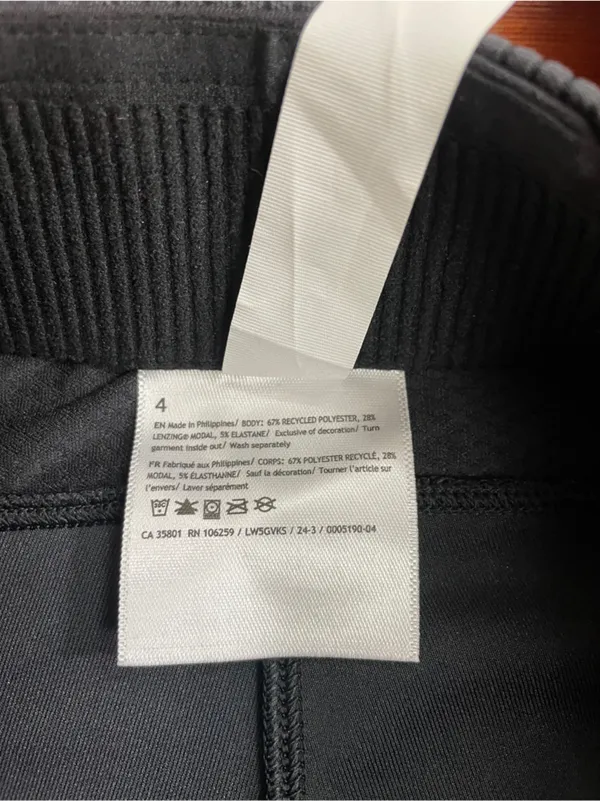 Lululemon Ribbed Softstreme Flare Leg Pants in Black Sz 4 🧡🎀 - Image 13