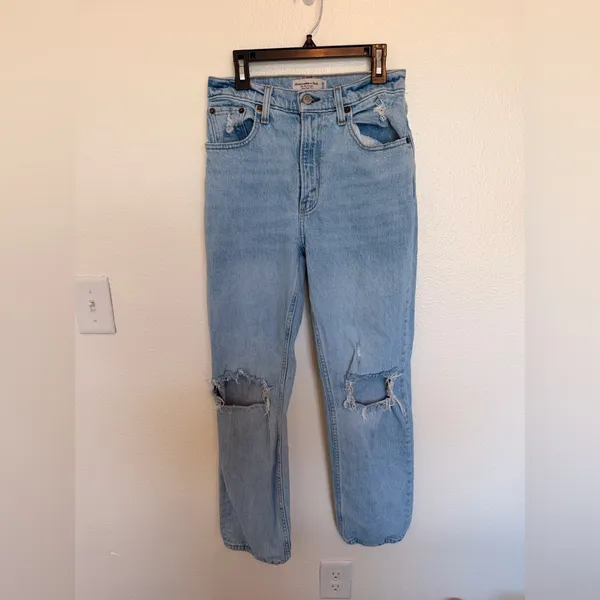 Abercrombie & Fitch The 90’s Straight Ultra High Rise 2 Short - Image 2