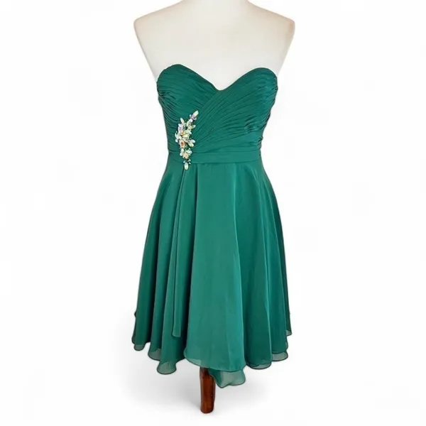 Modern Maids Emerald Green Strapless Ruched Chiffon Dress Small Brooch 4 - Image 2