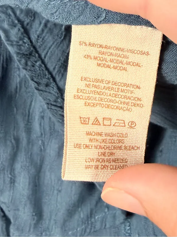 FREE PEOPLE Canyon Rose Button Down Top in Blue Size small - Image 4