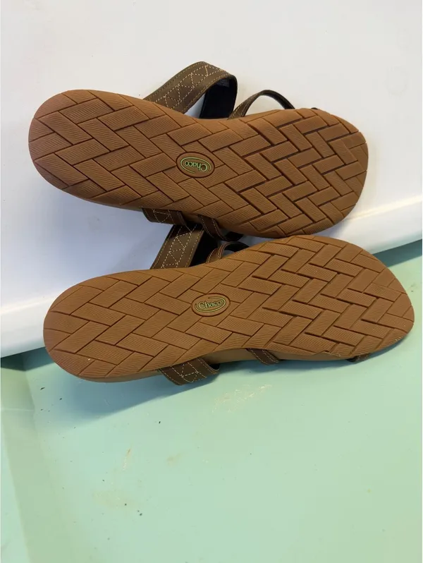 Chacos Cognac Brown Women's Sandals Size 9 - Image 4