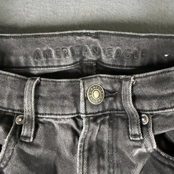 American Eagle 90s Boyfriend Jeans Womens 8 Faded Black High Rise Distressed - Image 6
