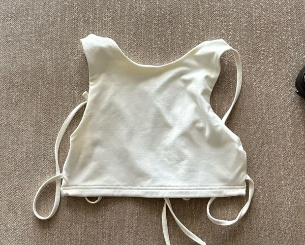 White Fox Cropped Top - Image 3