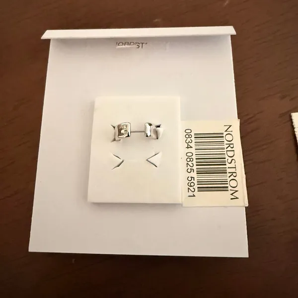Kendra Scott Silver Ear Cuff - Image 4