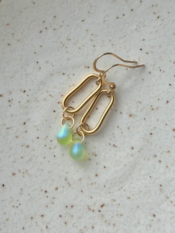 Handmade gold tone stainless steel & teardrop beads chic fairy boho vintage style dangle earrings💚 - Image 3