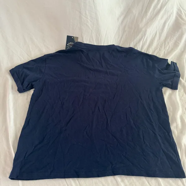 NWT new Majestic Atlanta Braves tshirt size medium - Image 2