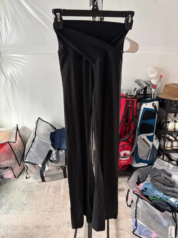 Aerie Real Me Crossover High-Waisted Leggings Flare Black - Image 2