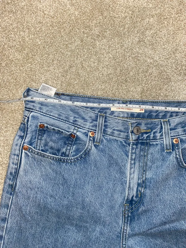 Levi's Low Rise Bermuda Shorts - Image 6