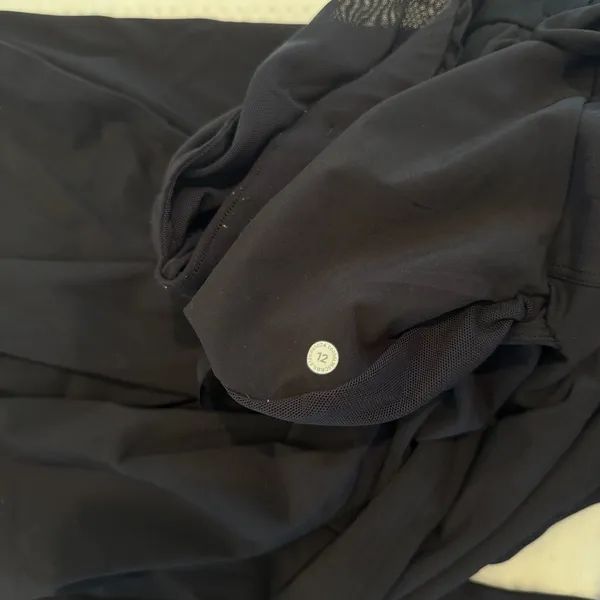 Lululemon Keep Moving Pant *7/8 Length High Rise size 12 - Image 2