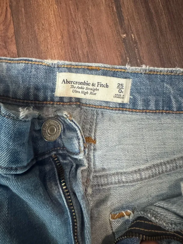 Abercrombie Jeans Ankle Straight High-Rise - Image 3