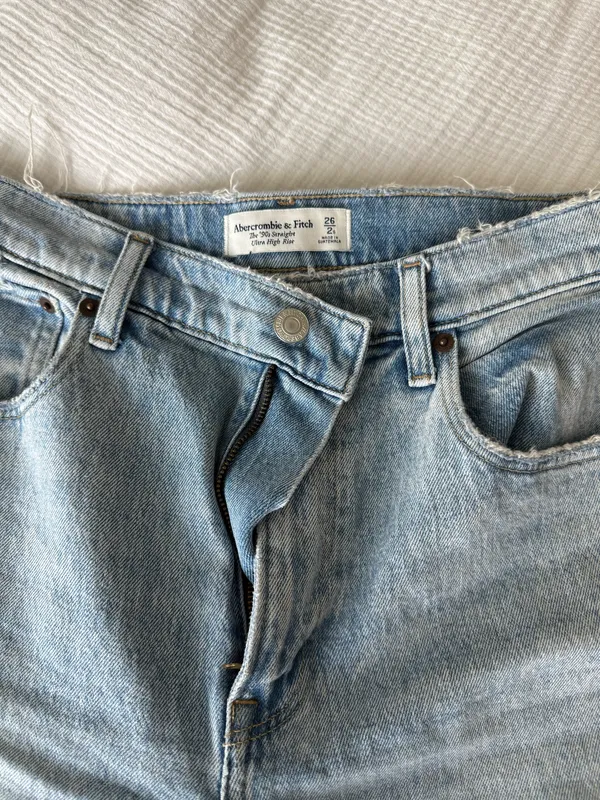 Abercrombie High-Rise Jeans Ultra 90s Straight - Image 2