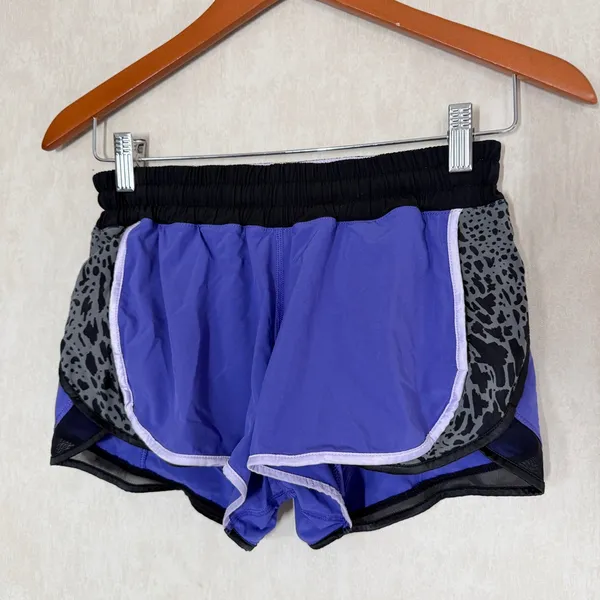 Lululemon Women’s Super Squad Short 2.5” in Iris Flower/Watermark Slate Black 4 - Image 5