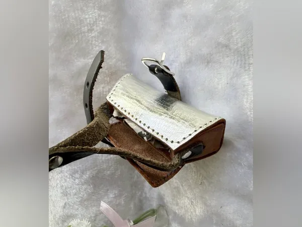 Gold Miniature Key Chain Handbag Handcrafted with Leather form Florence Italy - Image 3