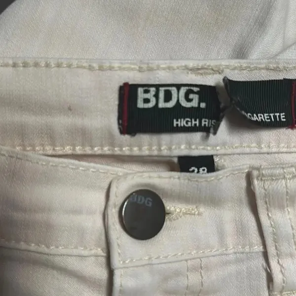 BDG High Rise Cigarette Jeans White Size 28 - Image 5