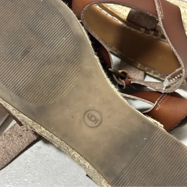 Universal Threads Women Brown Leather Espadrille Platform Sandals size 6 - Image 3