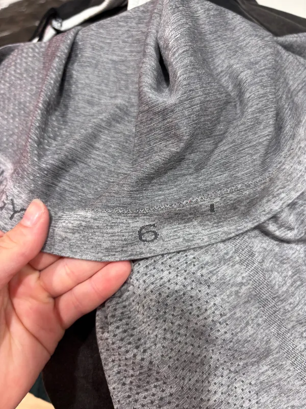 Lululemon Grey Short Sleeve Swiftly Tech - Image 4