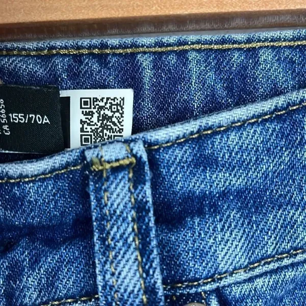 Lauren Ralph Lauren black label women’s skinny denim jean medium wash size 2 - Image 3