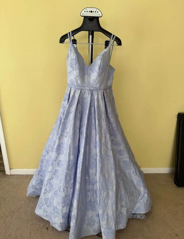 Sherri Hill Prom Dress - Image 3