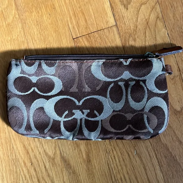Coach Signature Multi Pouch Makeup Cloth Leather Beige Brown - Strap is missing - Image 2