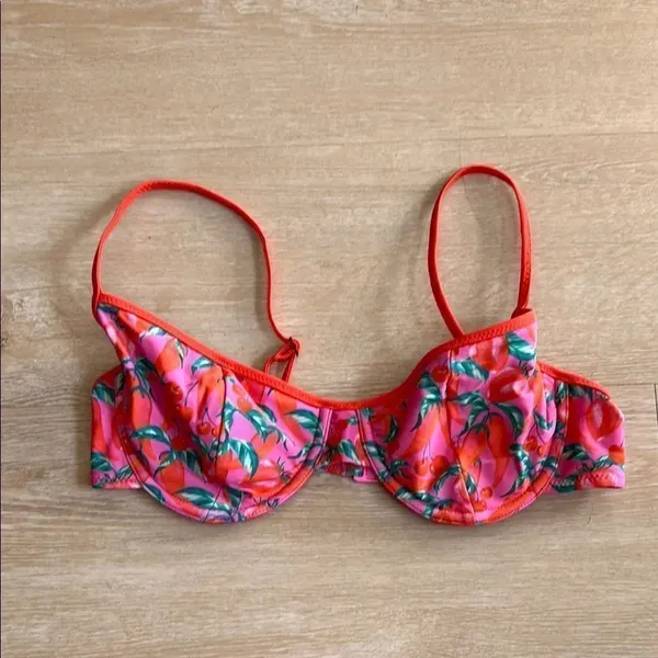 Blackbough Fiona Underwire Top Red and Pink Spicy Pepper Print Large - Image 3