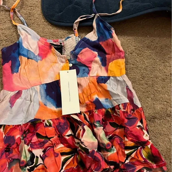 French Connection Vivviola Bubble Gum Multi Color Cami Peplum Top Sz 0 - Image 4