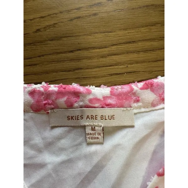 Skies Are Blue White and Pink Floral Print Smocked Flutter Sleeve Blouse Medium‎ - Image 3
