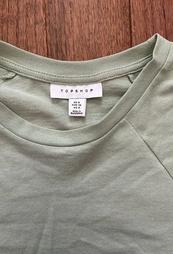 Topshop NWOT Women's Raglan Crop T-shirt green Short Sleeve Raw Hem - Image 4