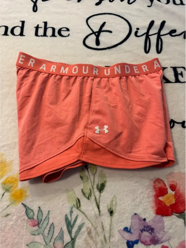 Under Armour Running Shorts Athletic Gym Workout in a coral orange tone Size L - Image 3