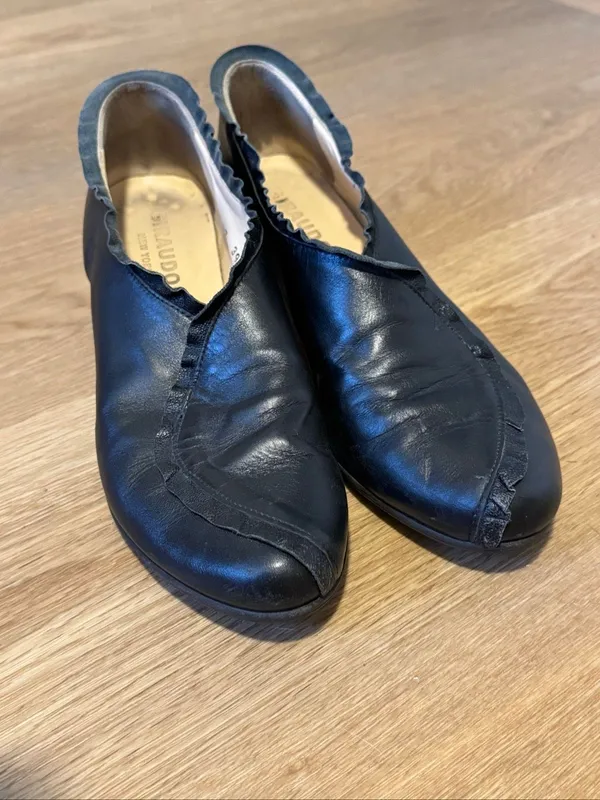 Giraudon New York Black Leather Ruffle Slip-On Shoes EU 39.5 Portugal - Image 9