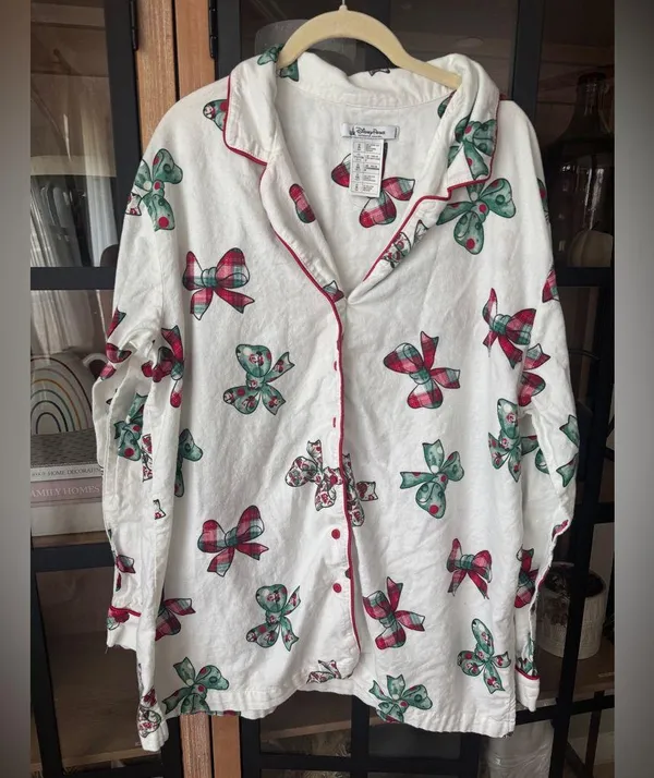 Disney Parks Pajamas shirt Christmas Holiday Retro Mickey Bows long holidays - Image 6