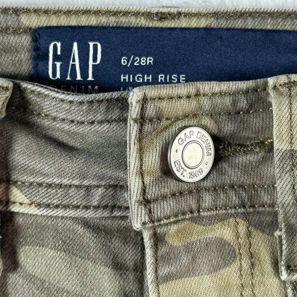 GAP Denim High Rise Universal Legging Camo Print‎ Size 6 28R - Image 4