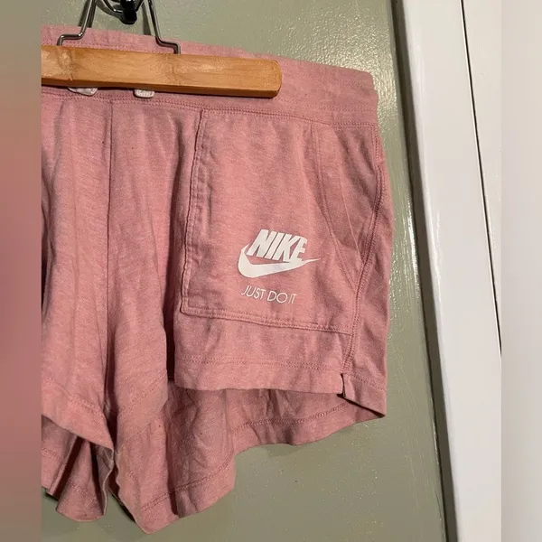 Nike Women's Large Shorts Light Pink White Heathered Organic Cotton 3" Inseam - Image 3