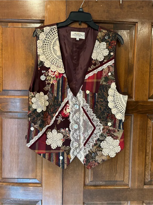 Vtg Susan Bristol New Traditions Patchwork Lace Vest Womens Medium Granny - Image 2