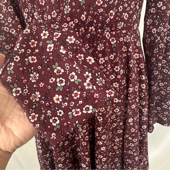 Aeropostale Dress Floral Womens Size XL Crisscross Back Long‎ Sleeve Midi Dress - Image 4