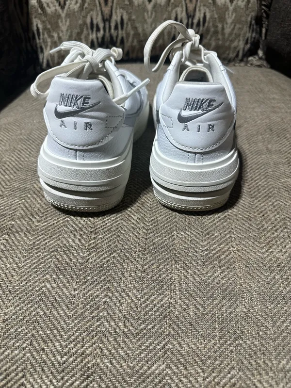 Nike Air Jordan Women’s 7 - Image 9