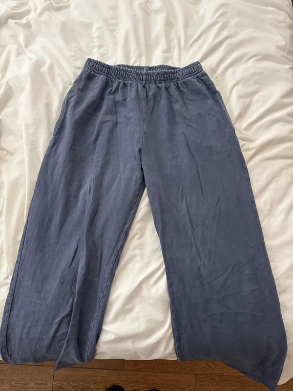 Brandy Melville Sweatpants - Image 4