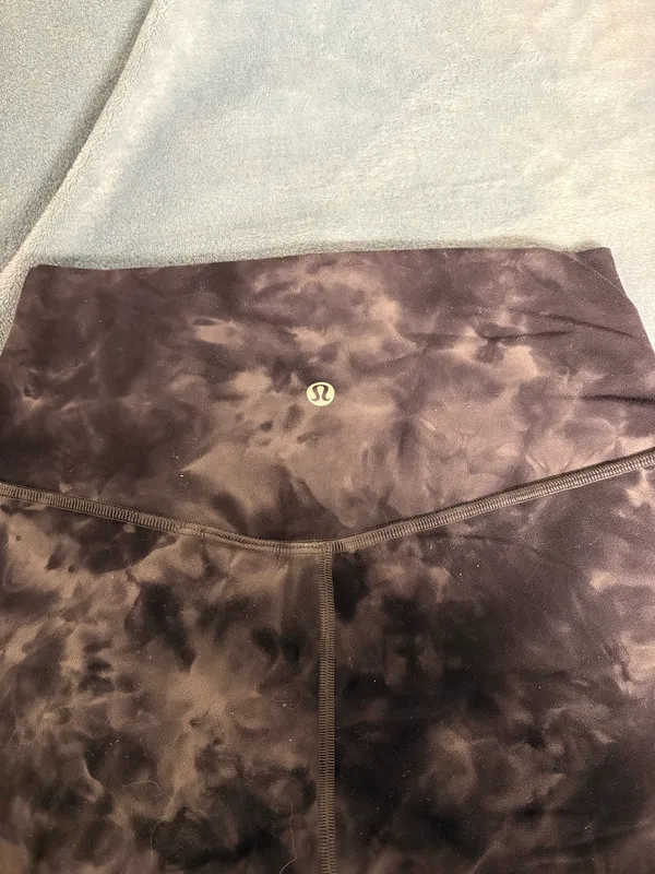 Lululemon Navy Diamond Dye Align Leggings 6 - Image 4