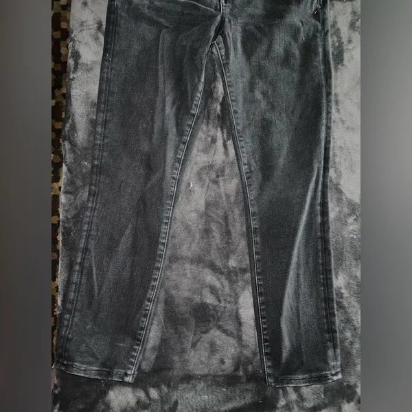 American Eagle High-Waisted Jegging in Black Size 10 Long - Image 9