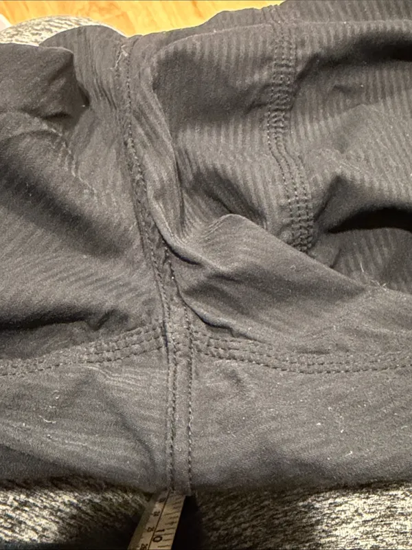 lululemon athletica Black‎ Studio Crop Capri Pants 10 - Image 7