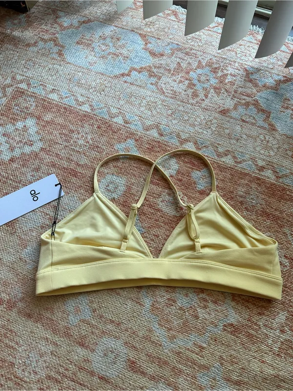 NWT alo yoga splendor bra candlelight yellow white size large sold out limited - Image 5