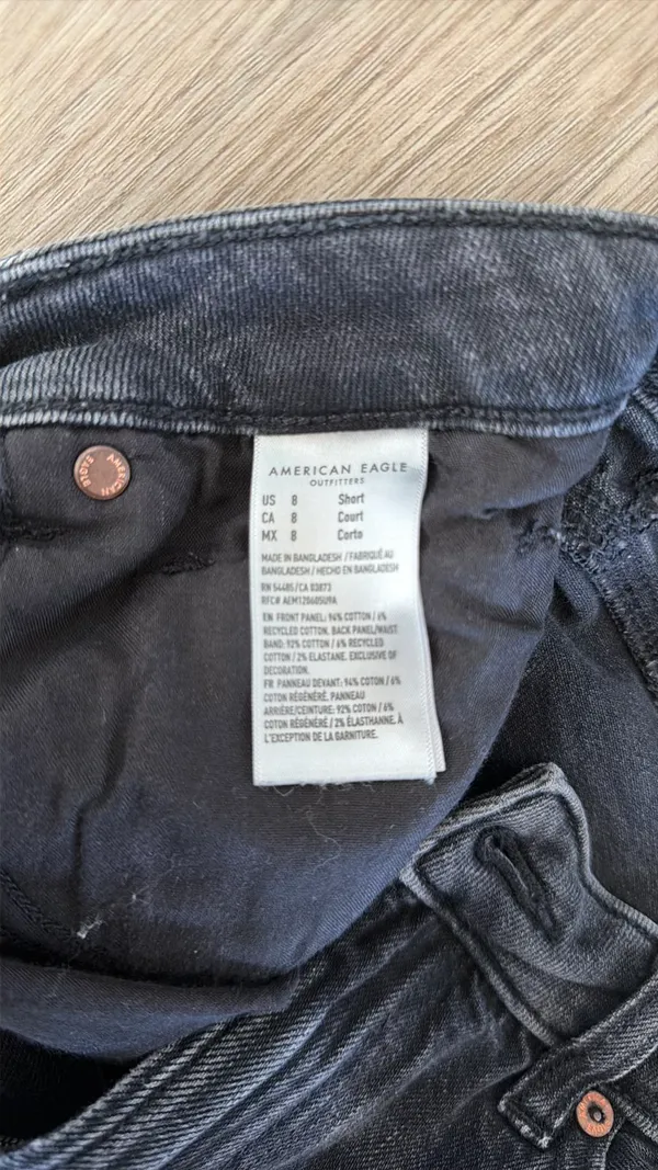 American Eagle Jeans - Image 3