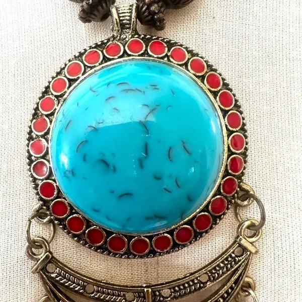 Turquoise blue and brown boho pendant necklace - Image 12