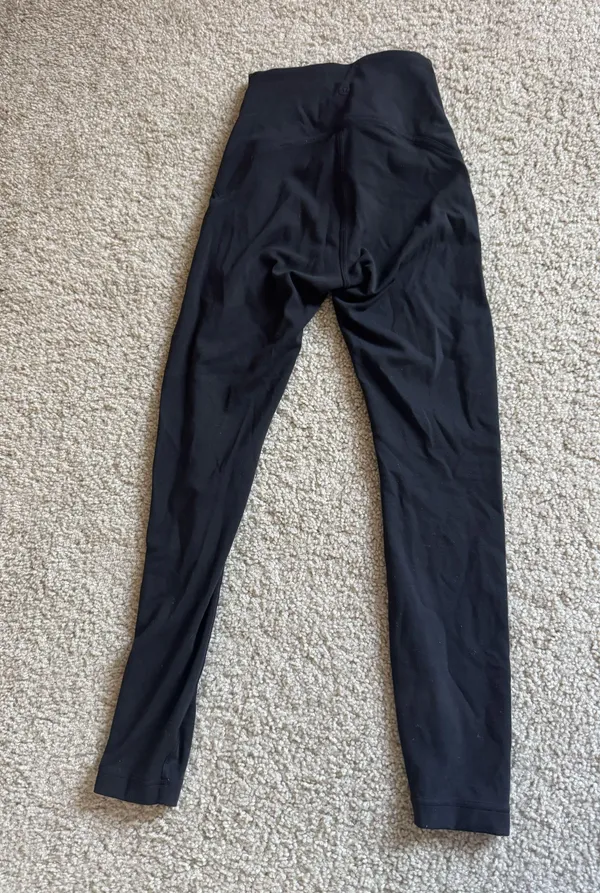 Instill Lululemon High-Rise 25" Leggings - Image 4