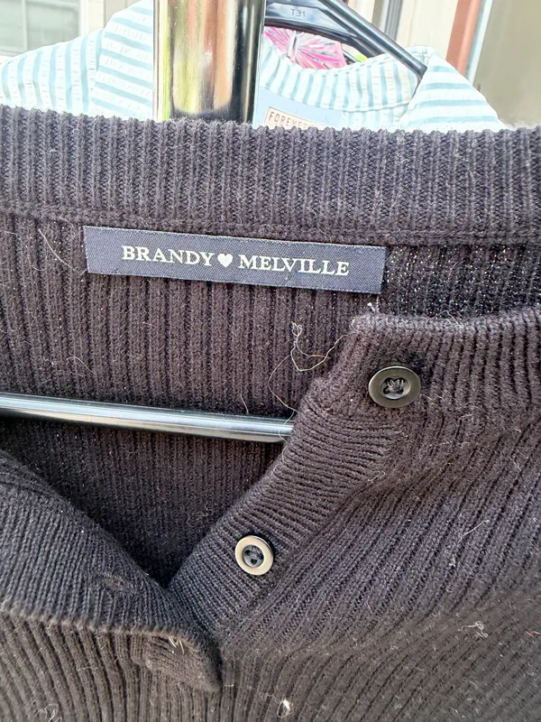 Brandy Melville Cropped Black Sweater - Image 2